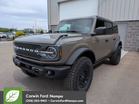 New 2026 Ford Bronco Badlands w/ Sasquatch Package AWD/4WD image 7
