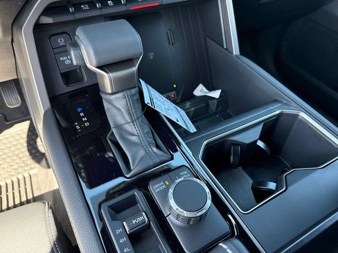 New 2026 Toyota Tundra Limited AWD/4WD image 27
