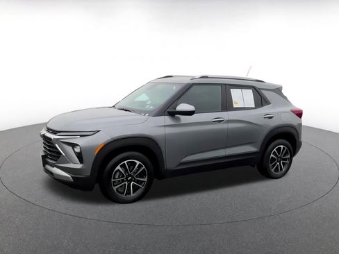 Used 2025 Chevrolet TrailBlazer LT image 7