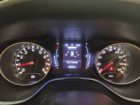 Used 2019 Jeep Compass Sport image 23