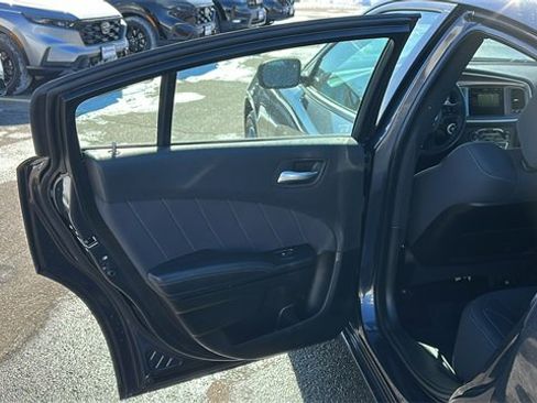 Used 2019 Dodge Charger SXT w/ Blacktop Package image 19