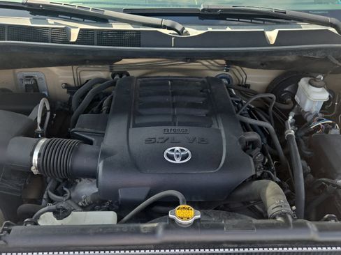 Used 2017 Toyota Tundra Limited w/ Limited Premium Package image 56