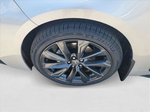 New 2026 Toyota Corolla SE image 9