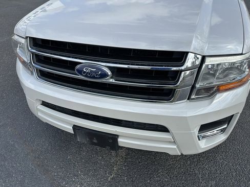 Used 2017 Ford Expedition XLT w/ Equipment Group 202A image 10