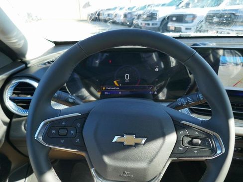 New 2026 Chevrolet Trax LT image 17