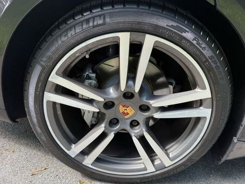 Used 2015 Porsche Panamera 4S image 13