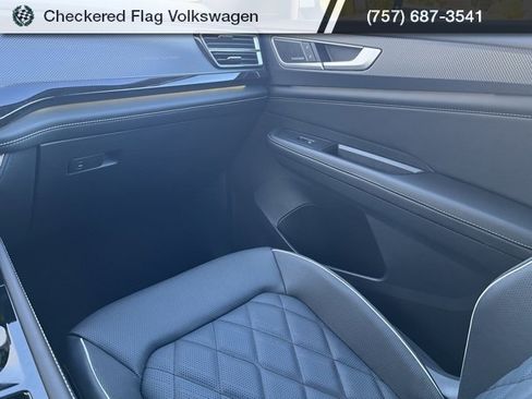 New 2026 Volkswagen Atlas Cross Sport SEL Premium R-Line image 30