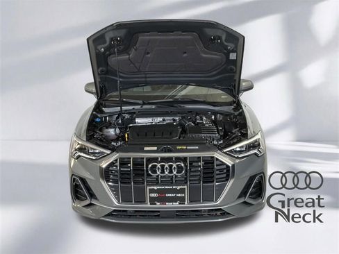Used 2023 Audi Q3 2.0T Premium Plus w/ Premium Plus Package AWD/4WD image 16