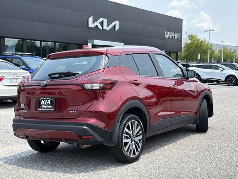 Used 2023 Nissan Kicks SV FWD image 30