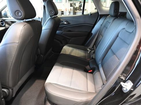 Used 2025 Chevrolet Trax LT w/ Driver Confidence Package image 11