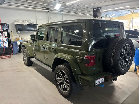 Used 2024 Jeep Wrangler High Altitude AWD/4WD image 4