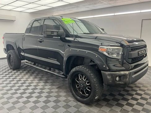 Used 2016 Toyota Tundra SR5 AWD/4WD image 3