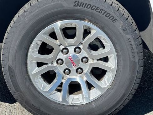 Used 2018 GMC Yukon XL SLT w/ Open Road Package image 25