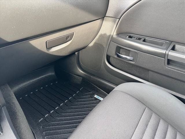 Used 2012 Dodge Challenger R/T RWD image 14