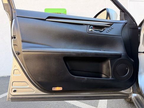 Used 2016 Lexus ES 350 w/ Navigation System Package image 28