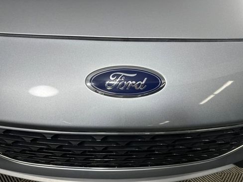 Used 2022 Ford Escape SEL w/ Class II Trailer Tow Package image 9