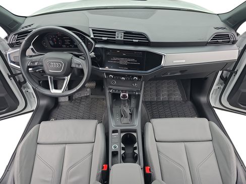 Used 2024 Audi Q3 2.0T Premium Plus w/ Premium Plus Package AWD/4WD image 9