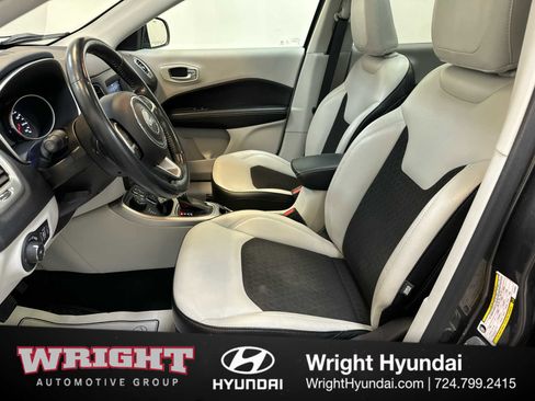 Used 2020 Jeep Compass Latitude image 11