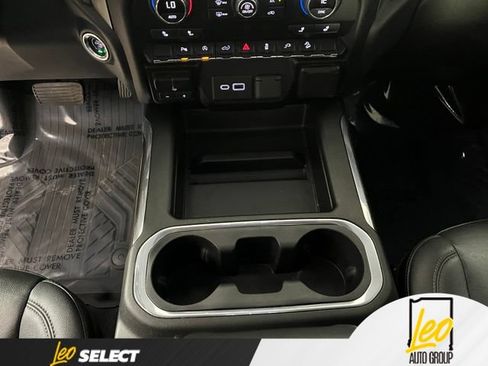 Used 2021 Chevrolet Silverado 1500 LT Trail Boss w/ Convenience Package II AWD/4WD image 21