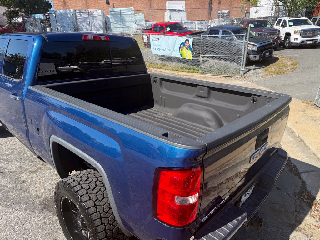 Used 2015 GMC Sierra 2500 Denali w/ Duramax Plus Package AWD/4WD image 16