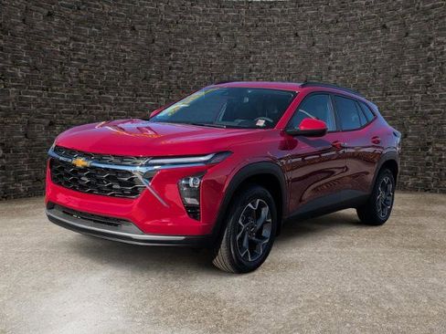 New 2026 Chevrolet Trax LT w/ Driver Confidence Package image 6