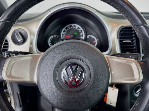 Used 2013 Volkswagen Beetle 2.5 image 22