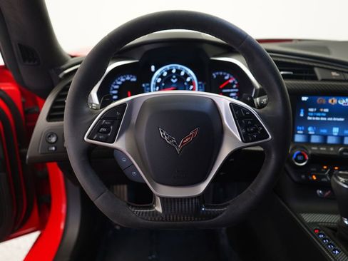 Used 2018 Chevrolet Corvette Stingray Coupe image 16