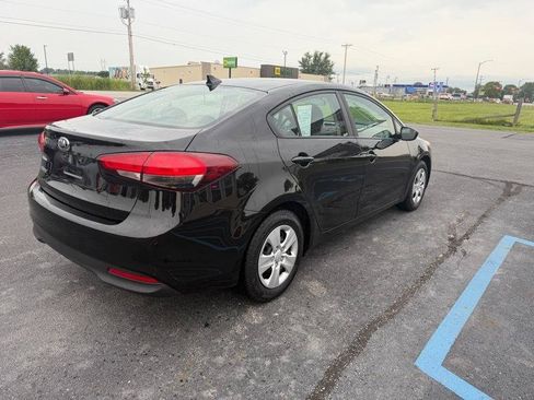 Used 2017 Kia Forte LX FWD image 9