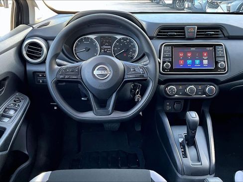 Used 2025 Nissan Versa S w/ Trunk Package image 5