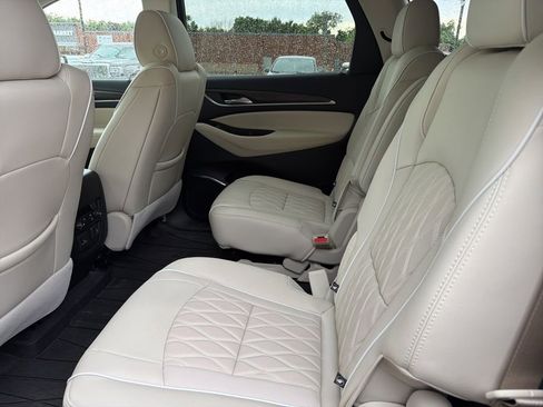 Used 2023 Buick Enclave Avenir w/ Avenir Technology Package FWD image 31