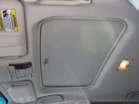 Used 2012 Subaru Outback 2.5i Limited AWD/4WD image 22