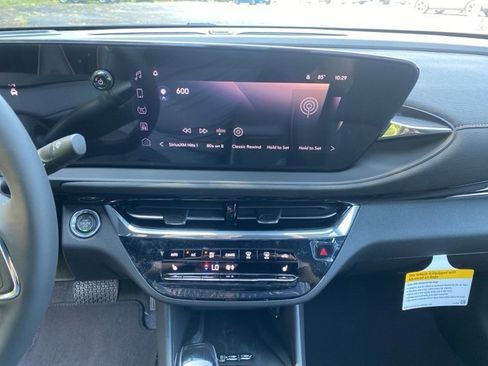 New 2025 Buick Envista Avenir image 17