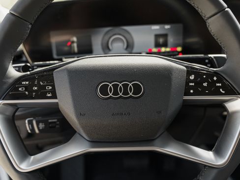 New 2026 Audi Q3 quattro 2.0T image 16