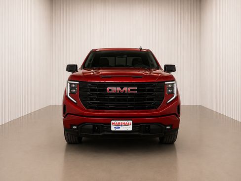 Used 2024 GMC Sierra 1500 Elevation AWD/4WD image 2