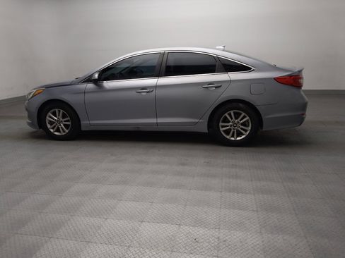 Used 2015 Hyundai Sonata SE w/ Option Group 09 FWD image 3