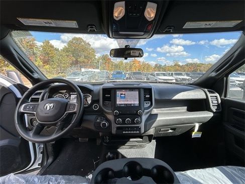 New 2024 RAM 2500 Tradesman w/ Chrome Appearance Group image 12