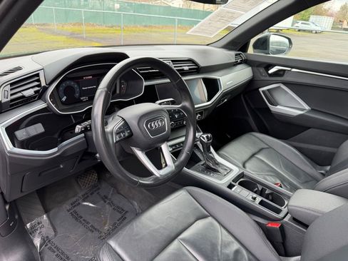 Used 2022 Audi Q3 2.0T Premium image 18