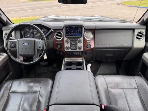 Used 2015 Ford F250 Lariat w/ Lariat Ultimate Package image 11