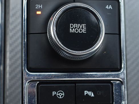 Used 2021 Ford Expedition Limited image 29