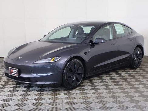 Used 2024 Tesla Model 3 Long Range RWD image 10