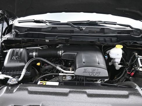 Used 2024 RAM 1500 Classic SLT image 14