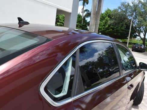 Used 2013 Volkswagen Passat TDI SEL Premium FWD image 28