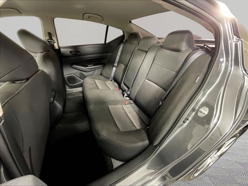Used 2024 Nissan Altima 2.5 S FWD image 21