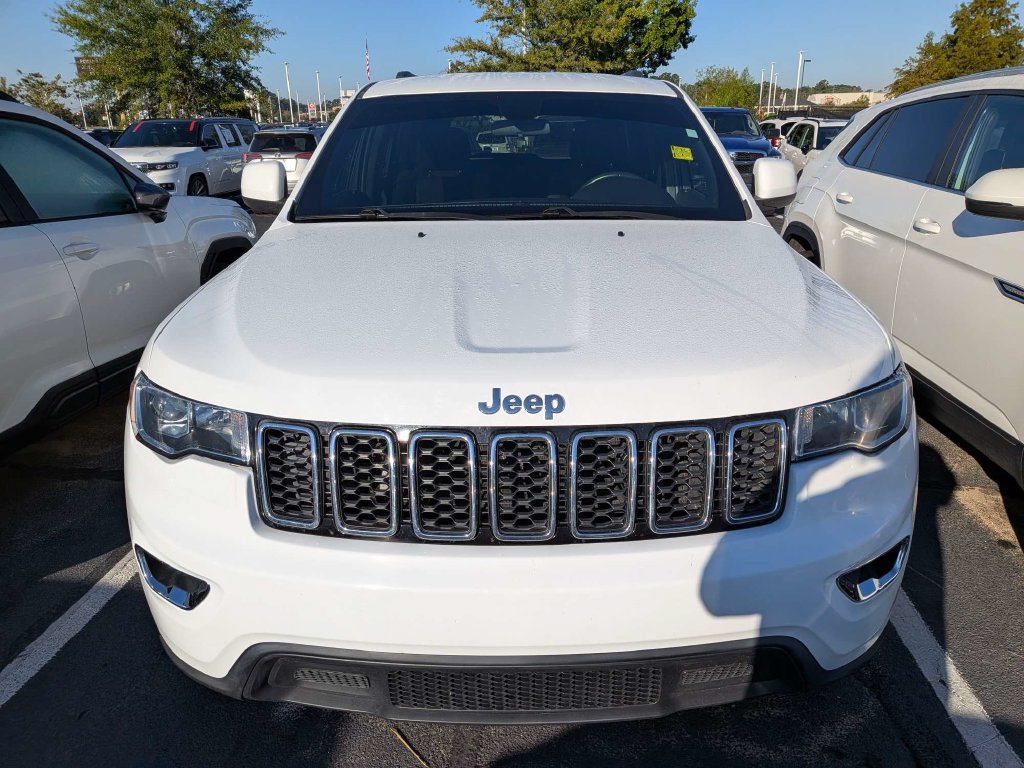 Used 2021 Jeep Grand Cherokee Laredo AWD/4WD image 2