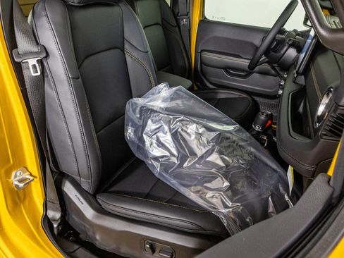 New 2026 Jeep Wrangler Unlimited Sahara AWD/4WD image 37