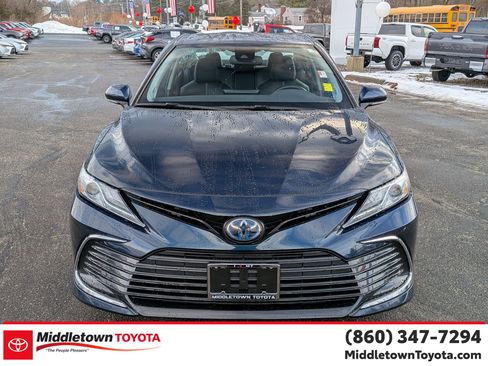 Certified 2021 Toyota Camry XLE w/ Navigation Upgrade Package image 8