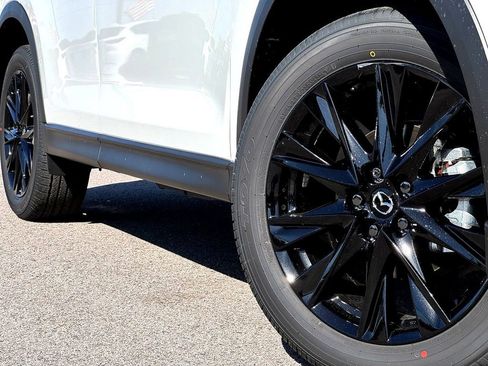 New 2025 MAZDA CX-5 Carbon Edition image 2