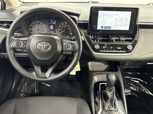 Used 2024 Toyota Corolla LE FWD image 35