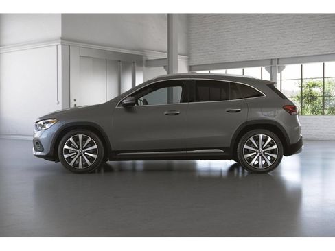 Used 2023 Mercedes-Benz GLA 250 4MATIC image 35