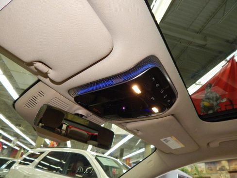 Used 2023 Mercedes-Benz S 500 4MATIC w/ Warmth & Comfort Package image 33